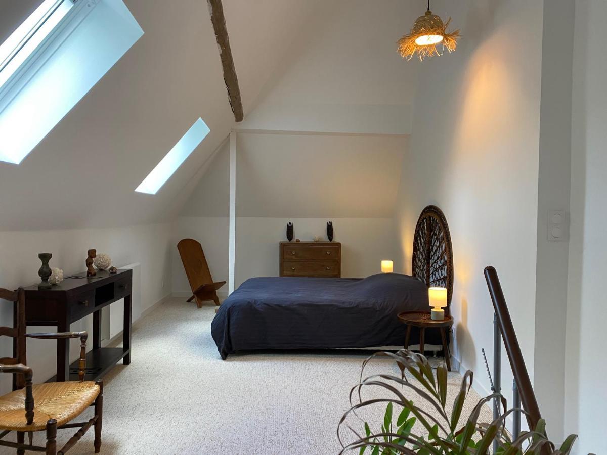 Duplex De Charme A Lessy Apartment Bagian luar foto