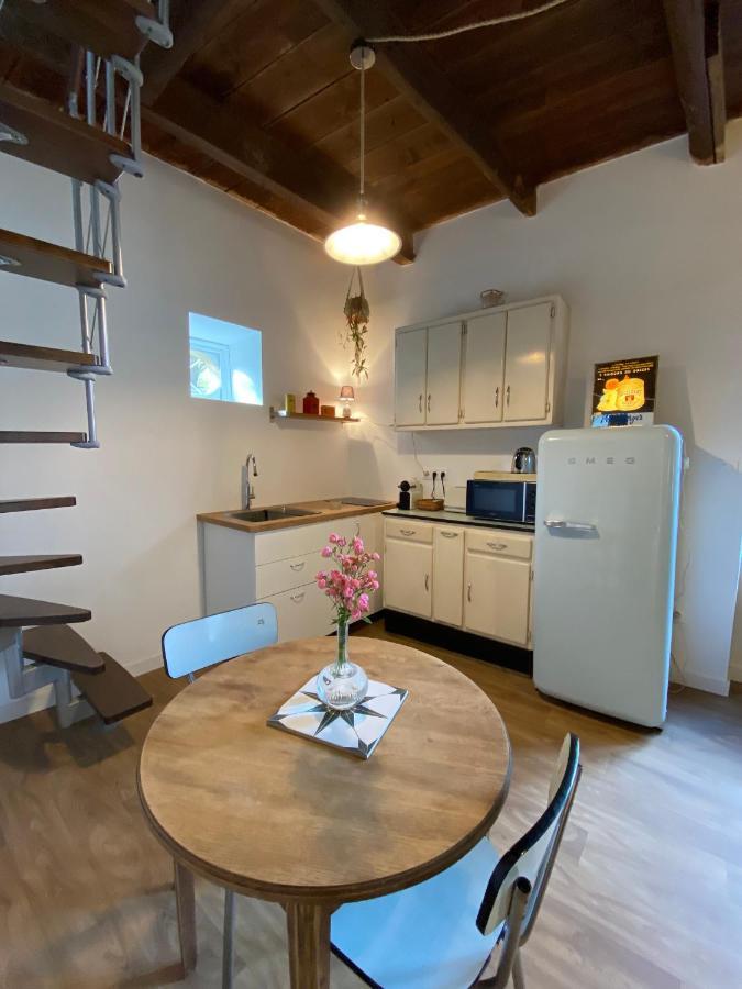 Duplex De Charme A Lessy Apartment Bagian luar foto